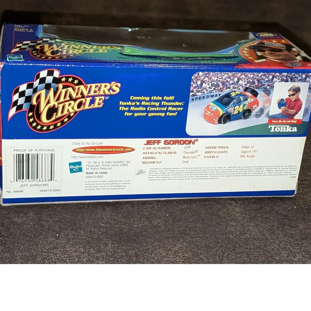 Winner's Circle Jeff Gordon 24 DuPont 2000 Chevrolet Monte Carlo 1/24 Diecast